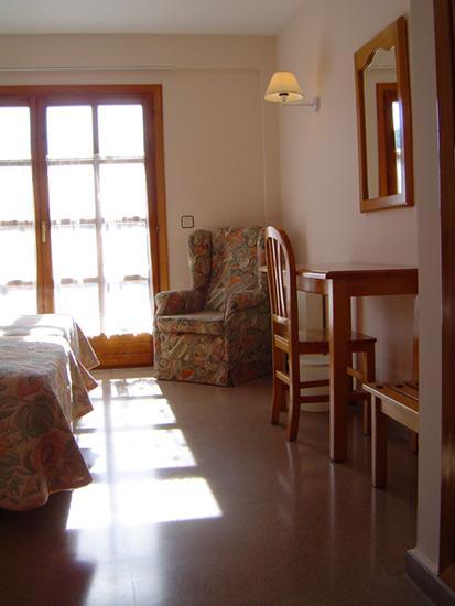 Hotel Anaya Puente La Reina de Jaca Quarto foto